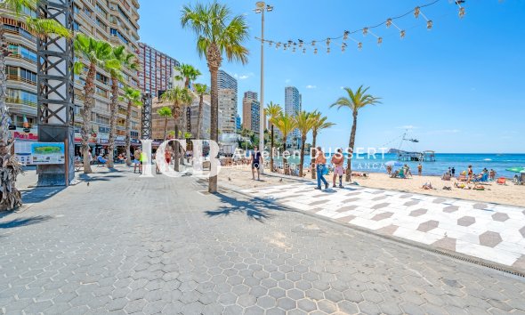 Reventa - Apartamento / piso -
Benidorm* - Levante*