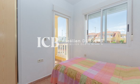 Revente - Maison mitoyenne -
Orihuela Costa - La Zenia