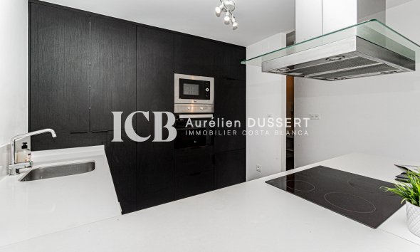 Revente - Appartement -
Orihuela Costa - Campoamor beach