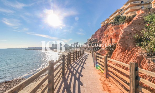 Revente - Appartement -
Orihuela Costa - Campoamor beach