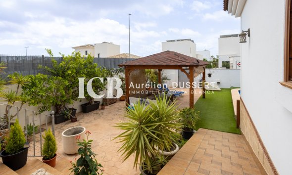 Revente - Maison individuelle -
Los Montesinos - La Herrada