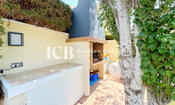 Revente - Maison individuelle -
Punta Prima - Torrevieja