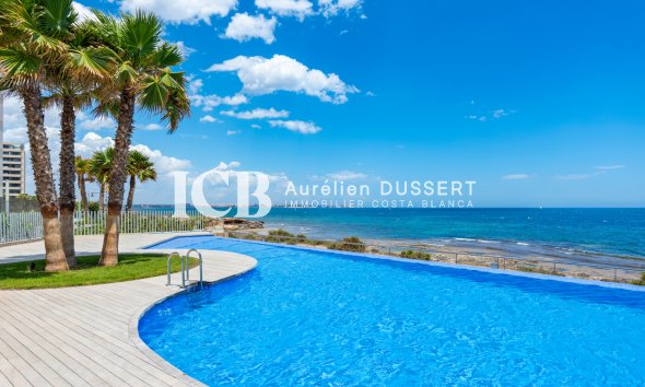 Revente - Appartement -
Punta Prima - Torrevieja