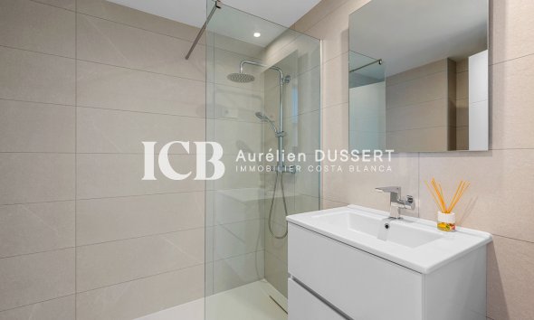 Revente - Appartement -
Punta Prima - Torrevieja