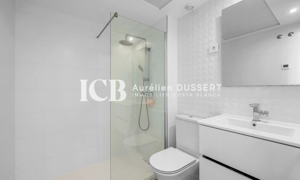 Revente - Appartement -
Punta Prima - Torrevieja