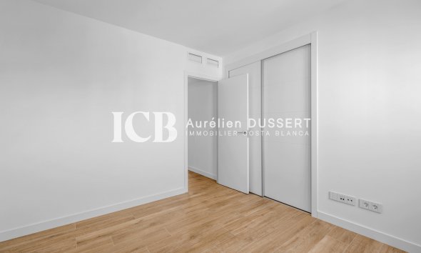 Revente - Appartement -
Punta Prima - Torrevieja