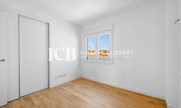 Revente - Appartement -
Punta Prima - Torrevieja