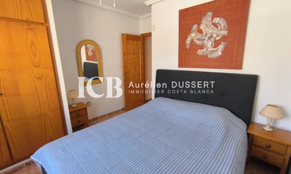 Revente - Maison mitoyenne -
Algorfa