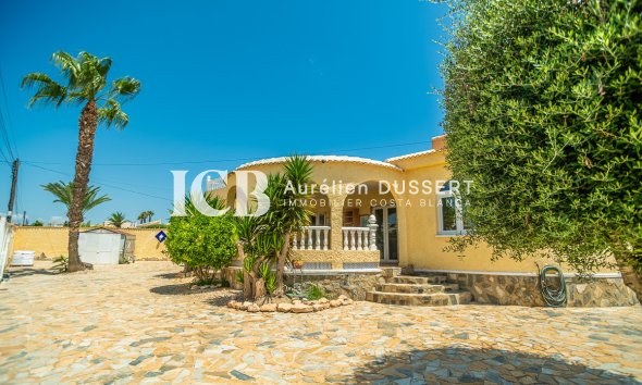 Revente - Villa -
Torrevieja - La Siesta