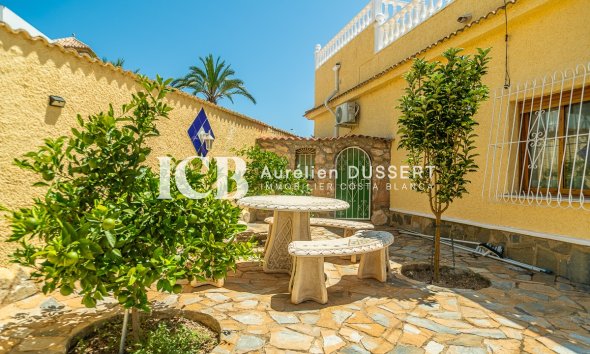 Revente - Villa -
Torrevieja - La Siesta