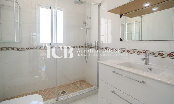 Revente - Villa -
Torrevieja - La Siesta