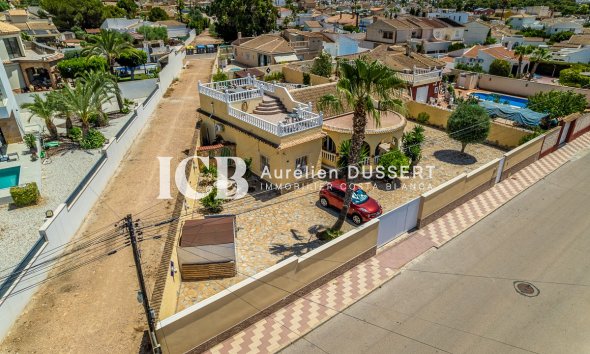 Revente - Villa -
Torrevieja - La Siesta