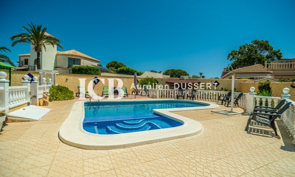 Revente - Villa -
Torrevieja - La Siesta