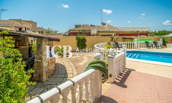 Revente - Villa -
Torrevieja - La Siesta