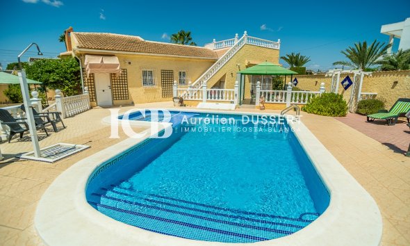 Revente - Villa -
Torrevieja - La Siesta