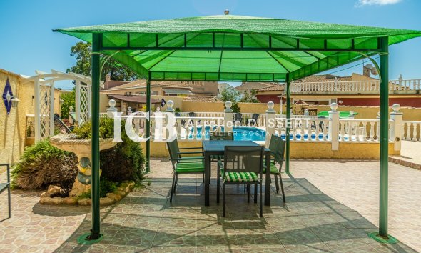 Revente - Villa -
Torrevieja - La Siesta