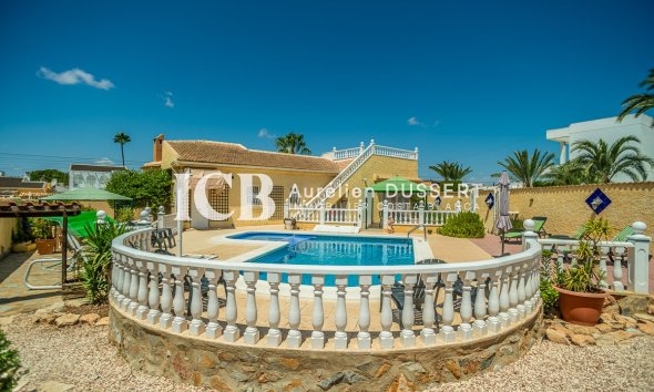 Revente - Villa -
Torrevieja - La Siesta