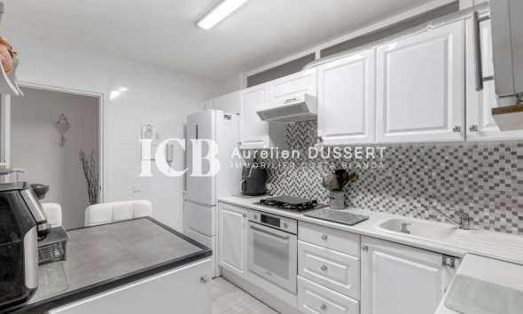 Revente - Appartement -
Torrevieja - Playa del cura