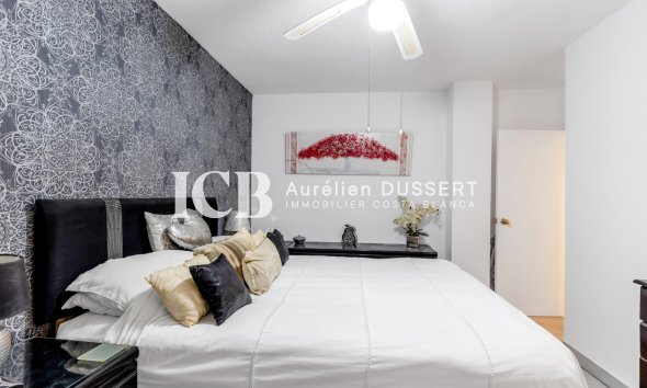 Revente - Appartement -
Torrevieja - Playa del cura