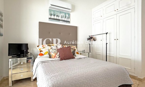 Revente - Maison individuelle -
Orihuela Costa - Villamartín