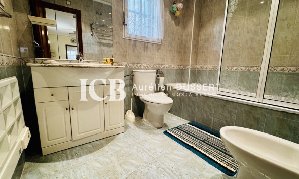 Resale - Detached house -
Algorfa