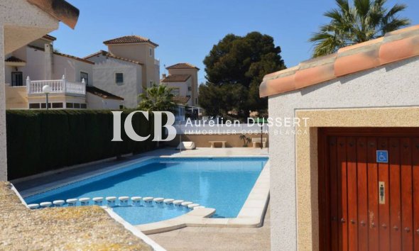 Resale - Detached house -
Algorfa