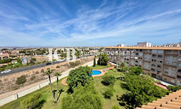 Revente - Appartement -
Torrevieja - Centro
