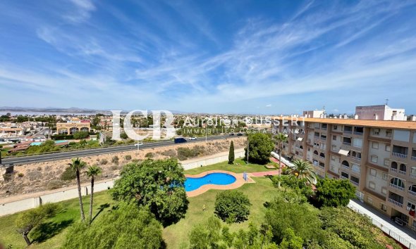 Revente - Appartement -
Torrevieja - Centro