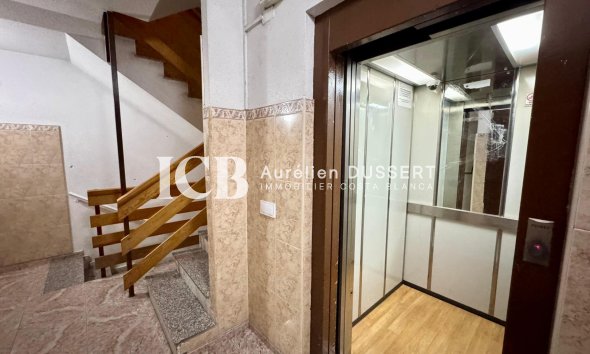 Revente - Appartement -
Torrevieja - Centro