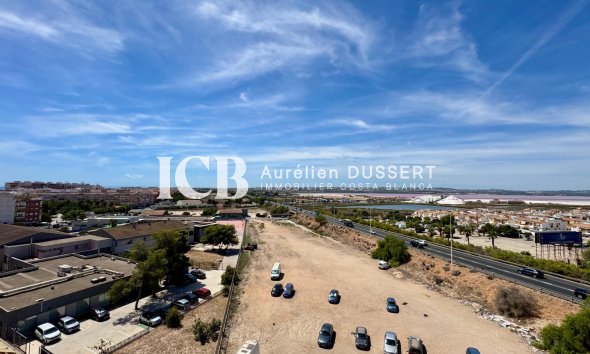 Revente - Appartement -
Torrevieja - Centro