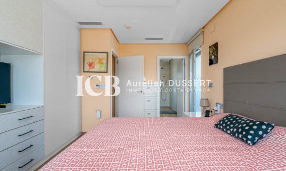 Reventa - Casa independiente -
Benijofar