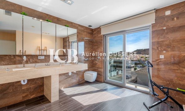 Reventa - Casa independiente -
Benijofar