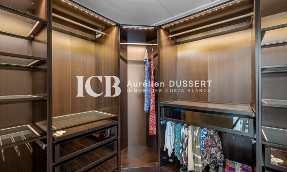 Reventa - Casa independiente -
Benijofar