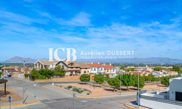 Reventa - Casa independiente -
Benijofar