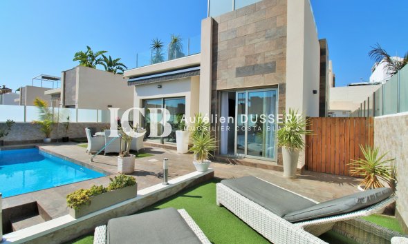 Revente - Villa -
Orihuela Costa - Villamartín