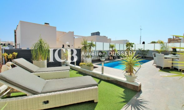 Revente - Villa -
Orihuela Costa - Villamartín