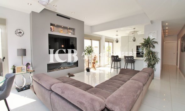 Revente - Villa -
Orihuela Costa - Villamartín