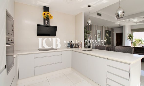 Revente - Villa -
Orihuela Costa - Villamartín