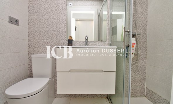 Revente - Villa -
Orihuela Costa - Villamartín