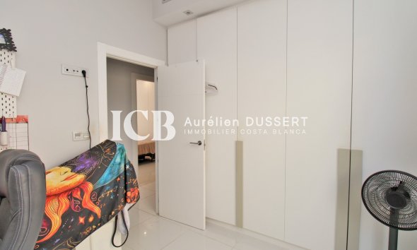 Revente - Villa -
Orihuela Costa - Villamartín