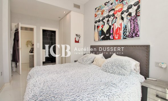 Revente - Villa -
Orihuela Costa - Villamartín