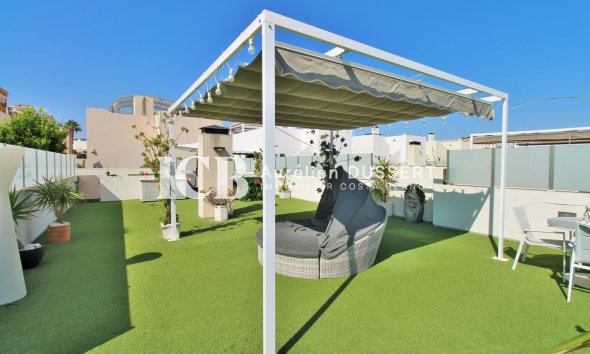 Revente - Villa -
Orihuela Costa - Villamartín