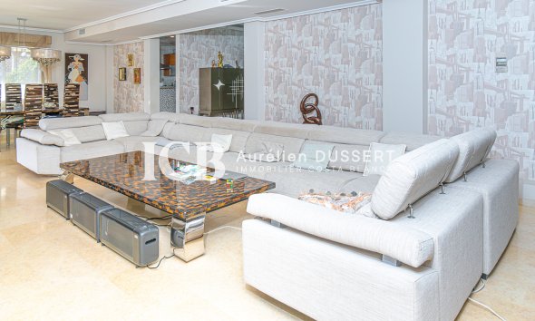 Reventa - Villa -
La Mata