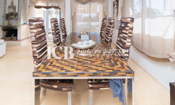 Reventa - Villa -
La Mata