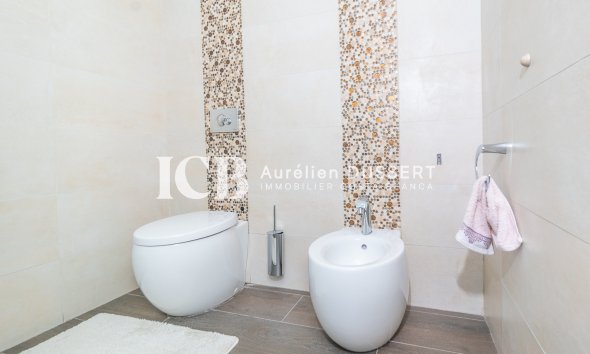 Reventa - Villa -
La Mata