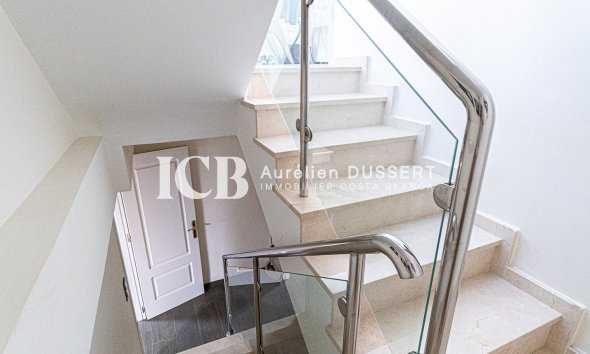 Reventa - Villa -
La Mata