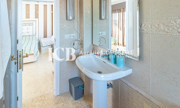 Reventa - Villa -
La Mata