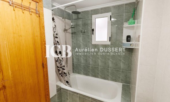 Revente - Appartement -
Torrevieja - Torrevieja Centro