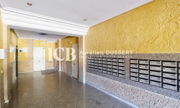 Revente - Appartement -
Torrevieja - Torrevieja Centro