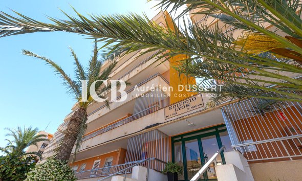 Revente - Appartement -
Punta Prima - Torrevieja